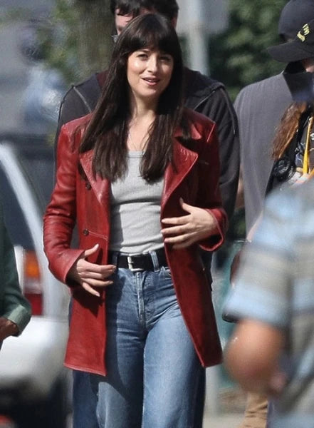 Dakota Johnson – Trenchcoat aus Leder „Madame Web“