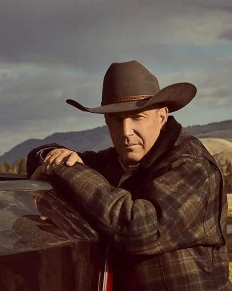 Kevin costner clearance jacket in yellowstone