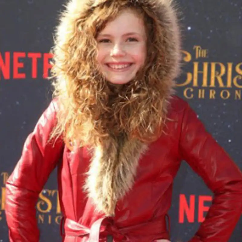 Kate Red Coat the Christmas Chronicles2